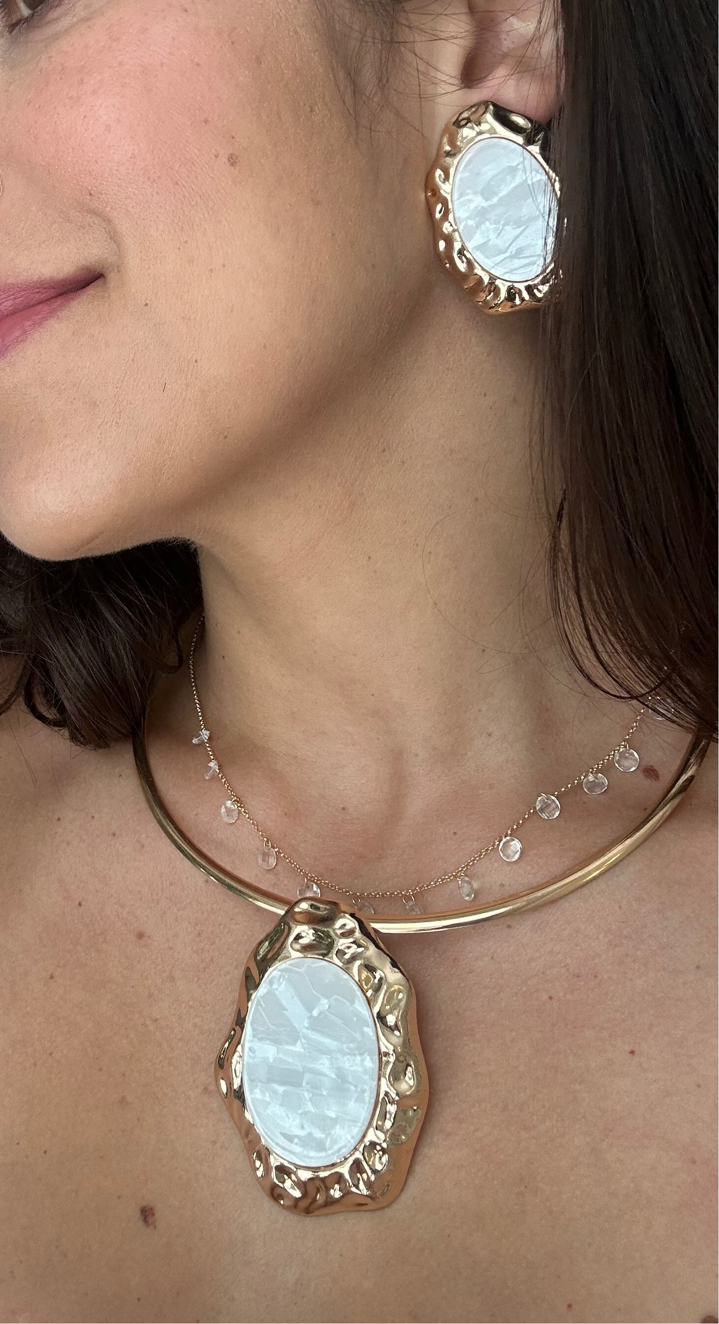 Aurora Mother od Pearl Necklace