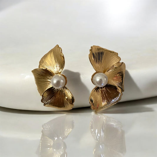 Bloom Pearl Studs