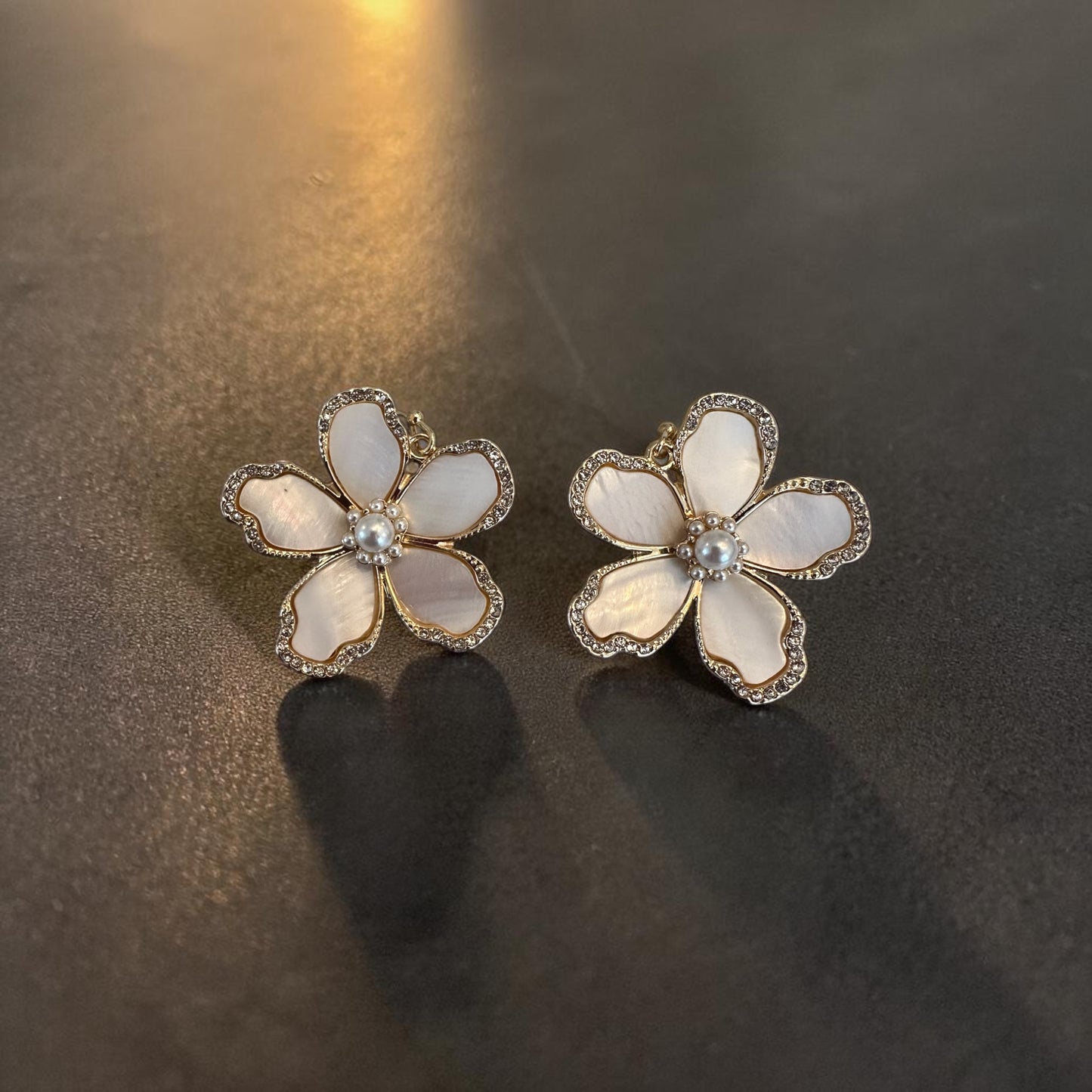 Ivory Flower Drop