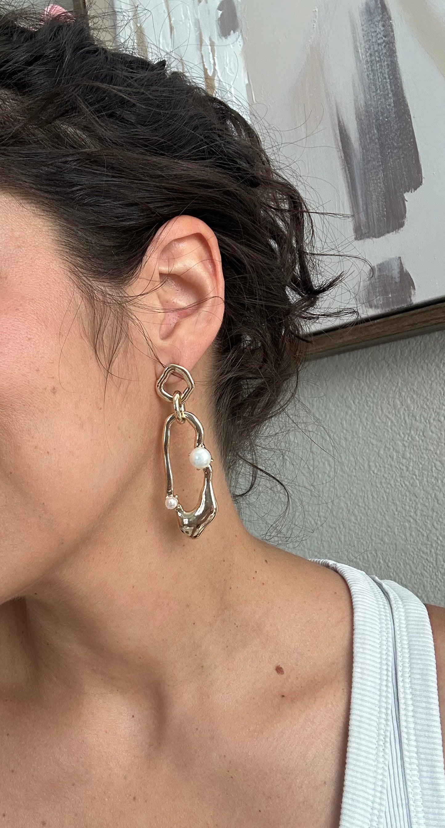 Pearl Muse Earrings