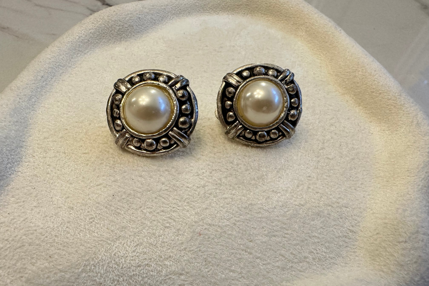 Luna Pearl Studs
