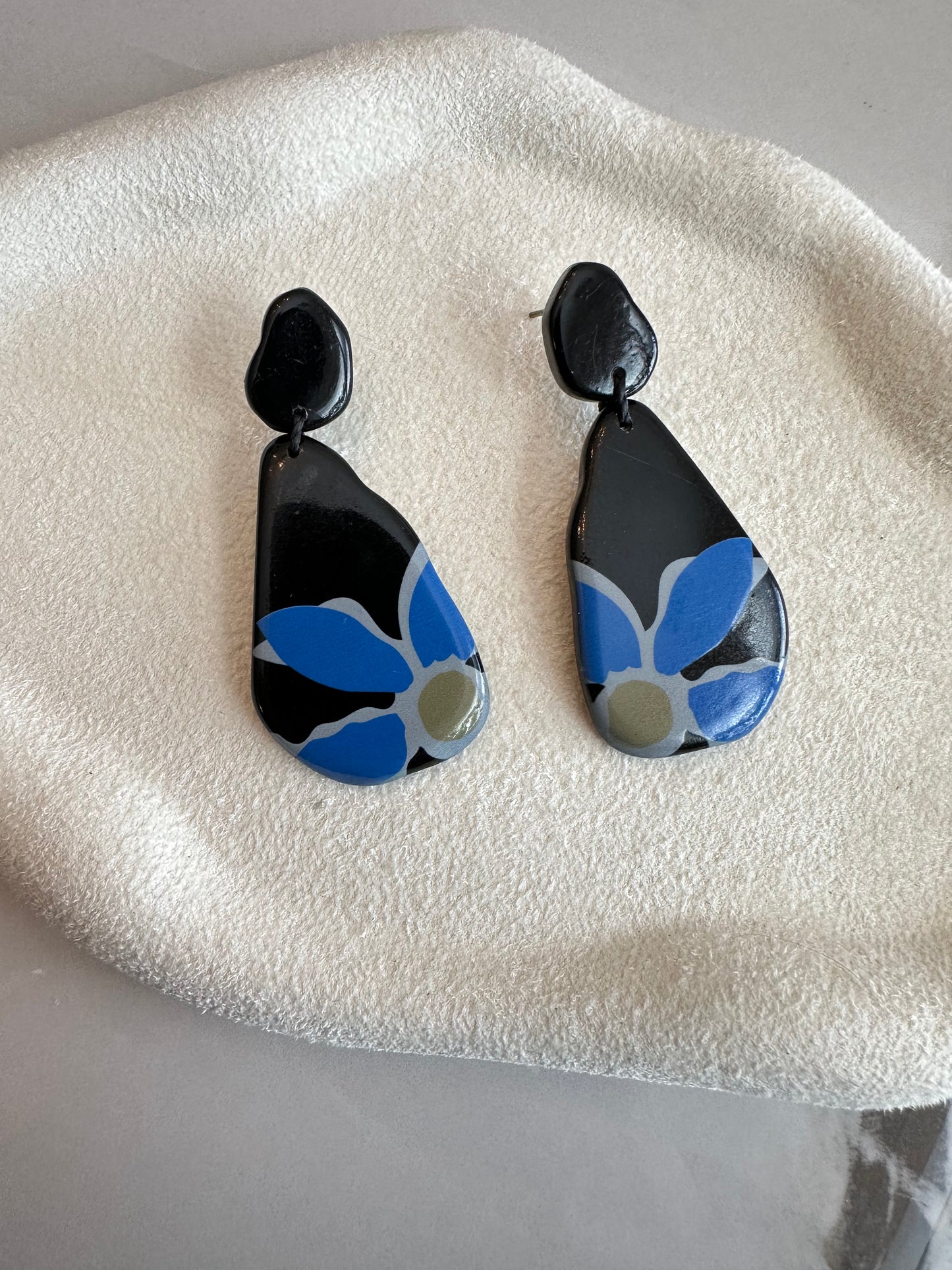 Midnight Bloom Earrings