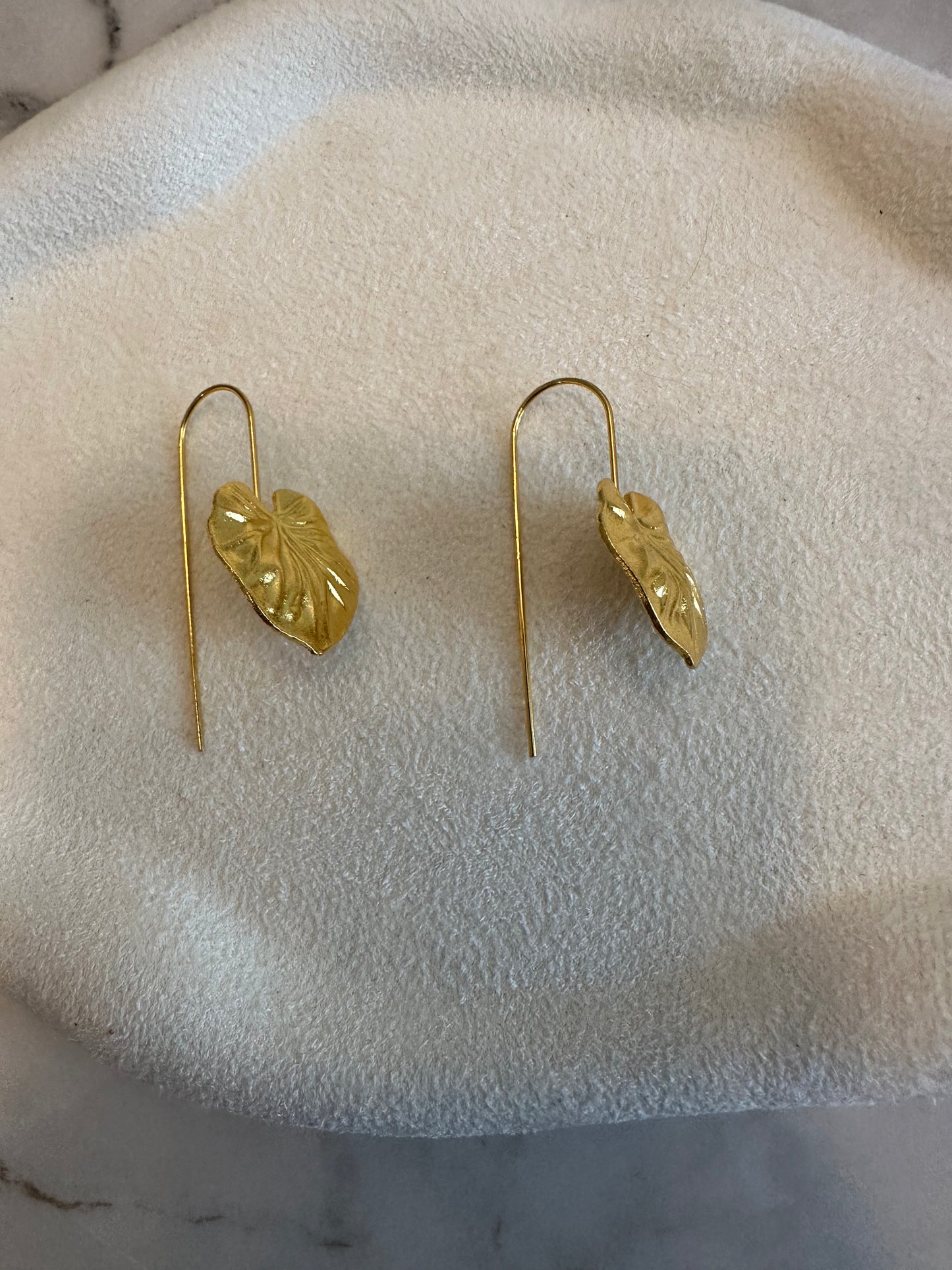 Golden Leaf Threaders