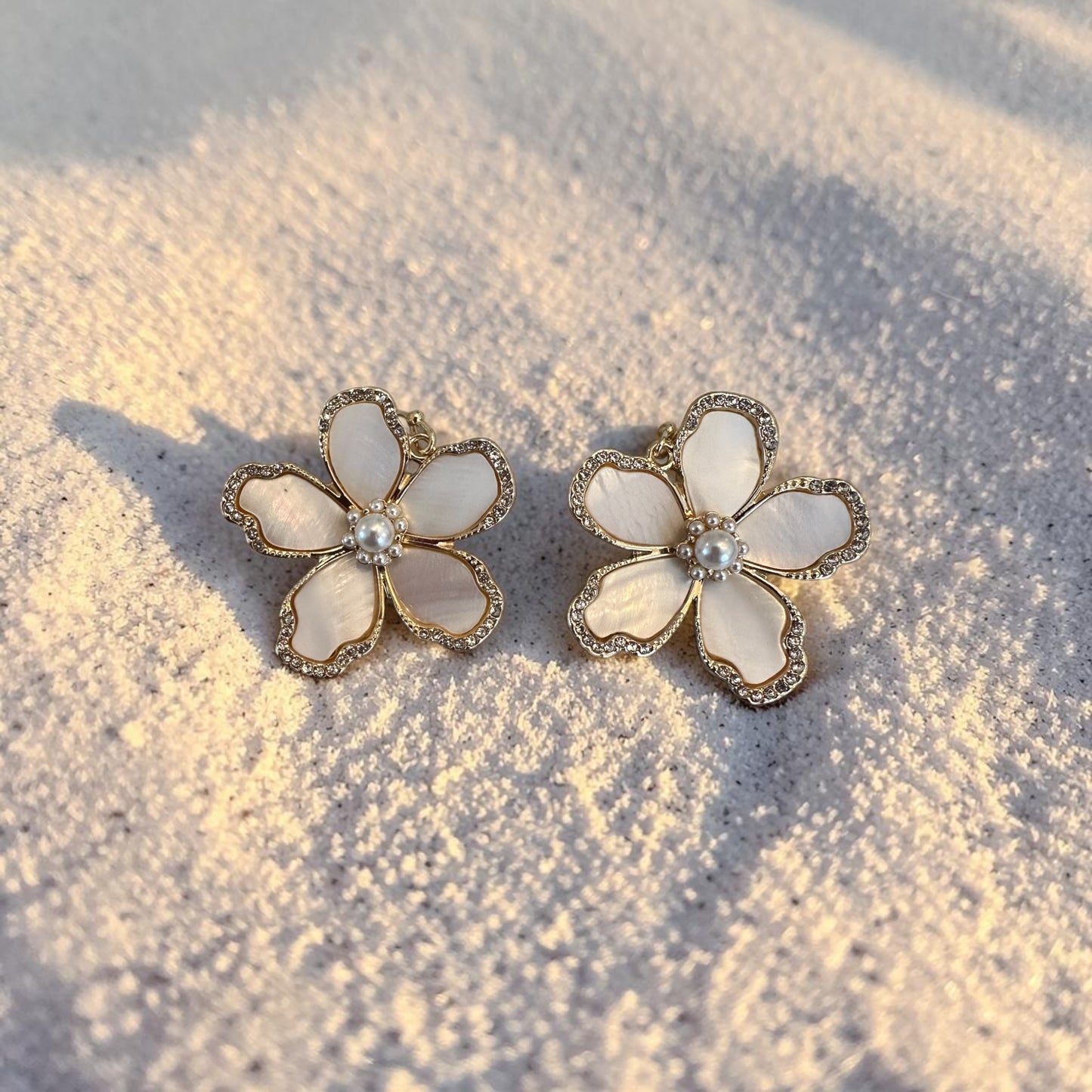 Ivory Flower Drop