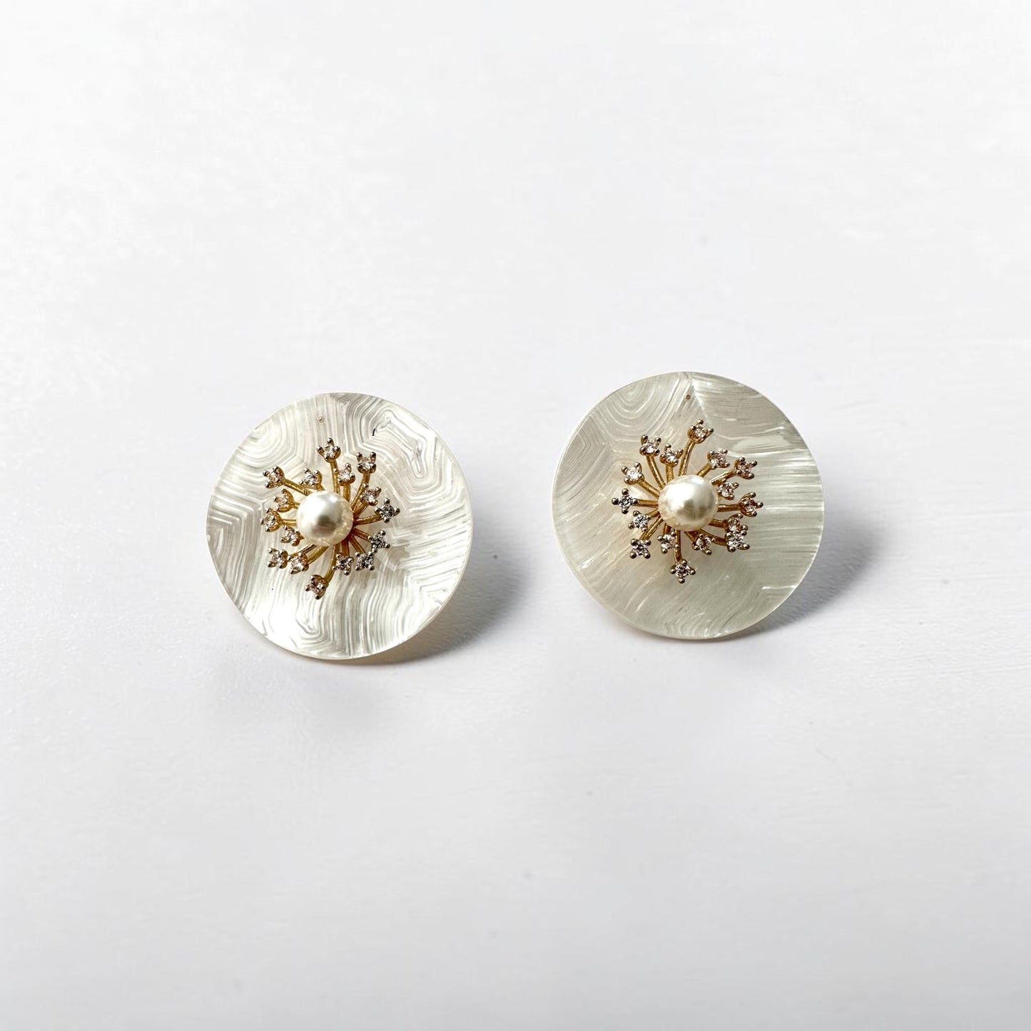 Pearl & Crystal Stud Earrings