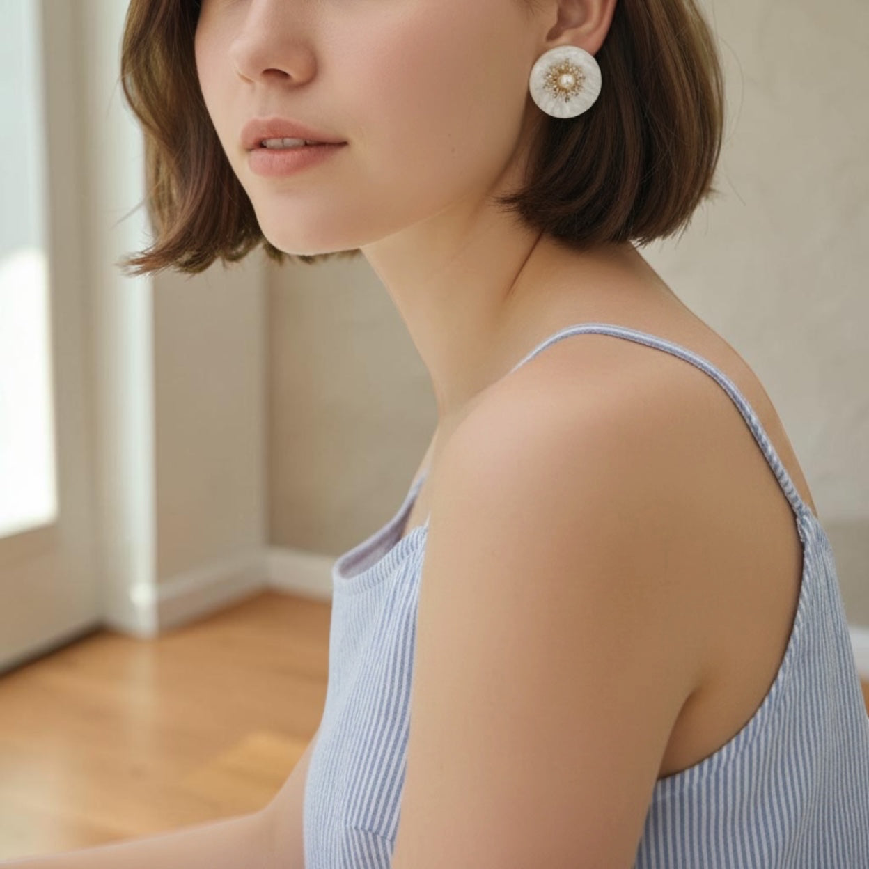 Pearl & Crystal Stud Earrings